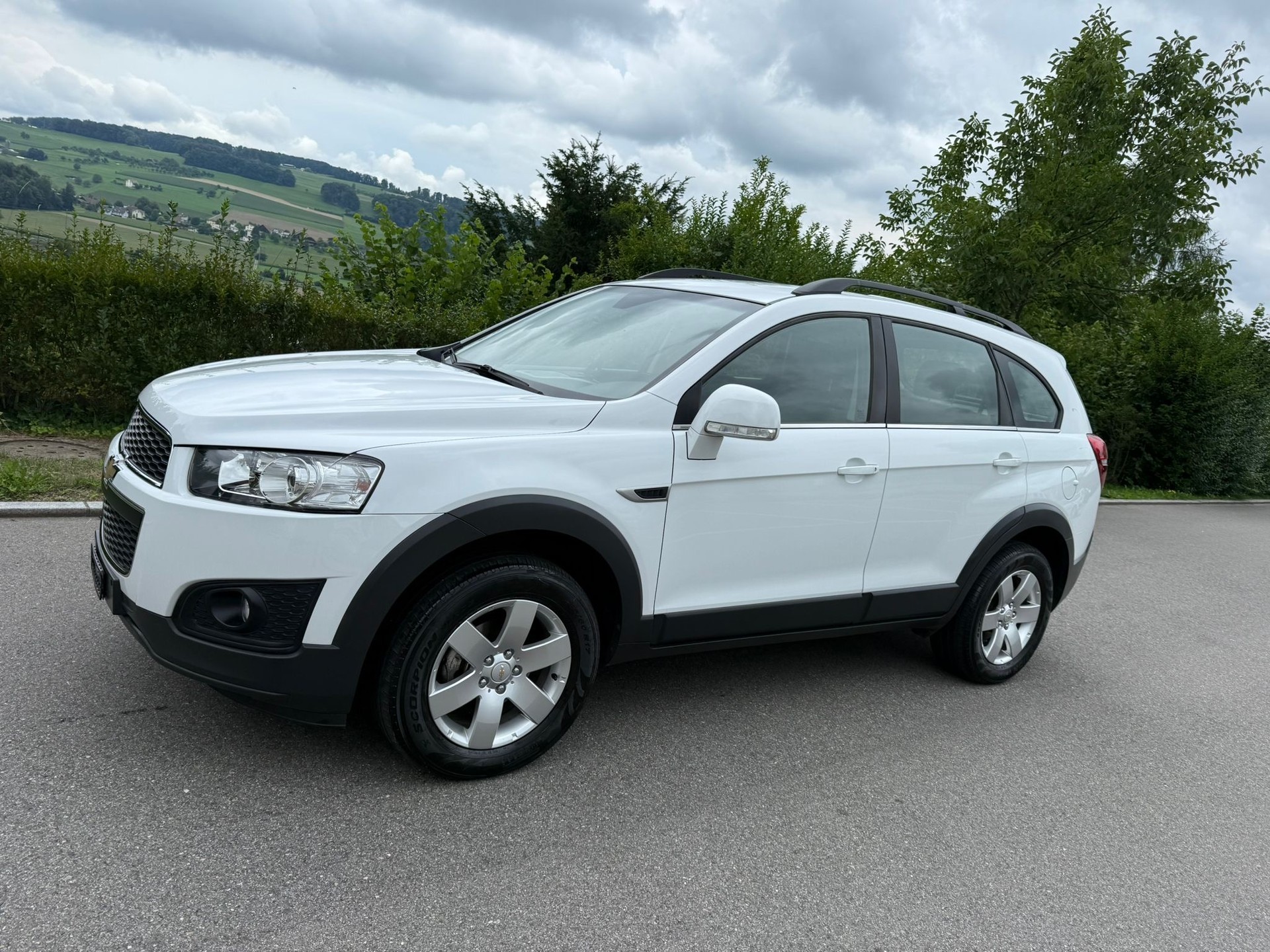 CHEVROLET Captiva 2.2 VCDi LTZ 4WD Automatic-image-0