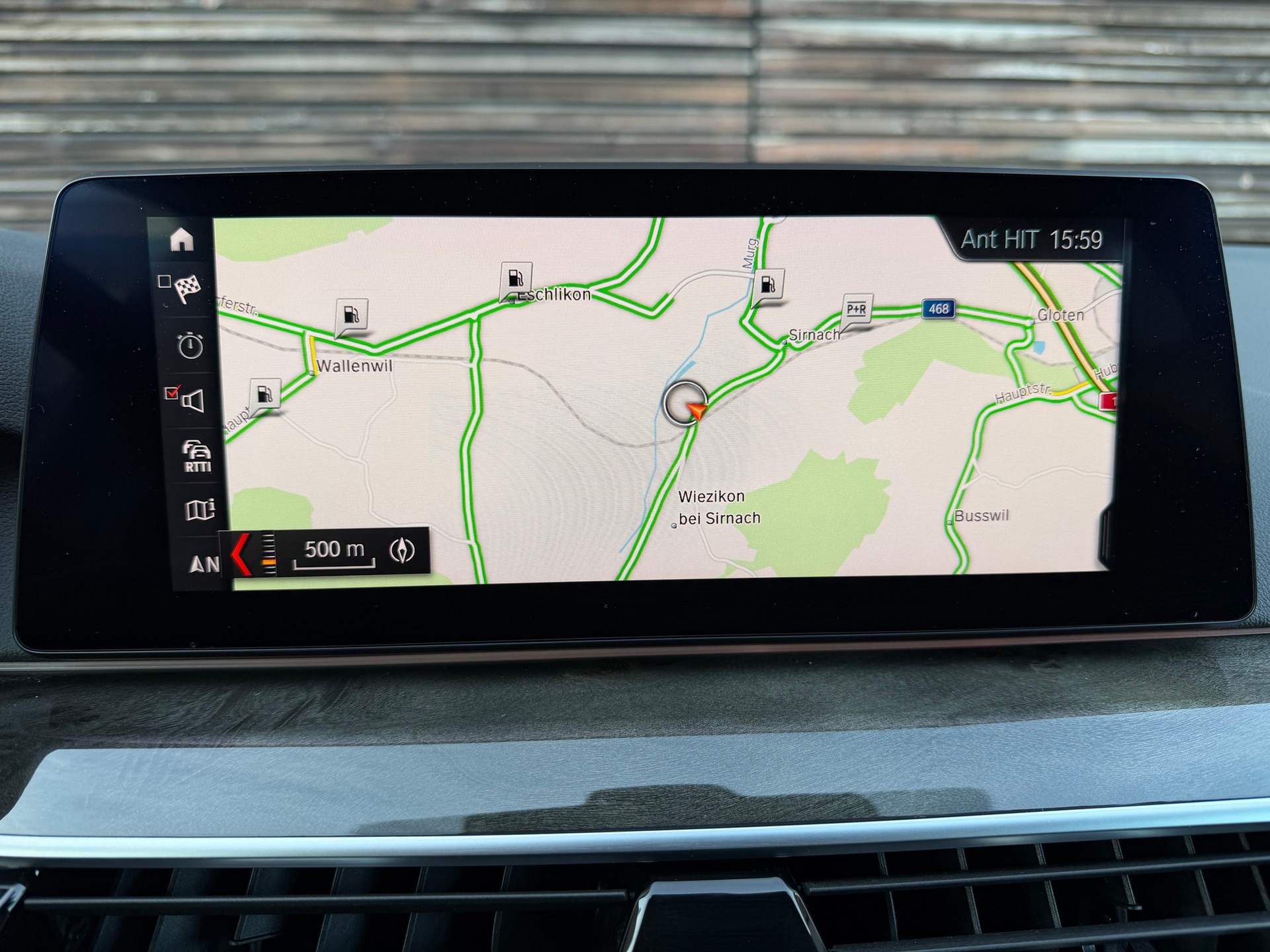 BMW 530i xDrive Touring Sport Line Steptronic-image-10