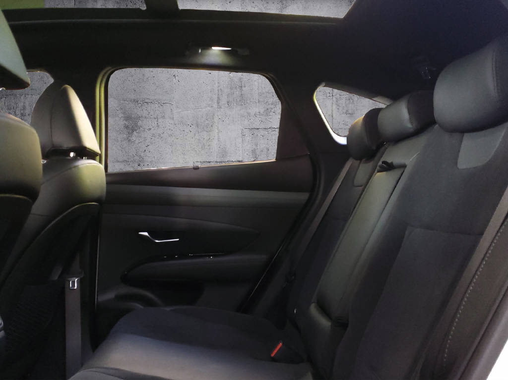HYUNDAI Tucson 1.6 T-GDi HEV 20th Anniv 4WD-image-10