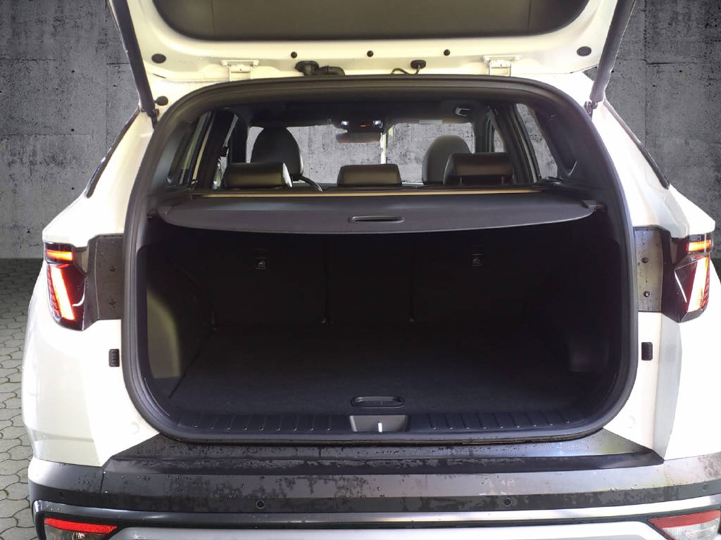 HYUNDAI Tucson 1.6 T-GDi HEV 20th Anniv 4WD-image-4