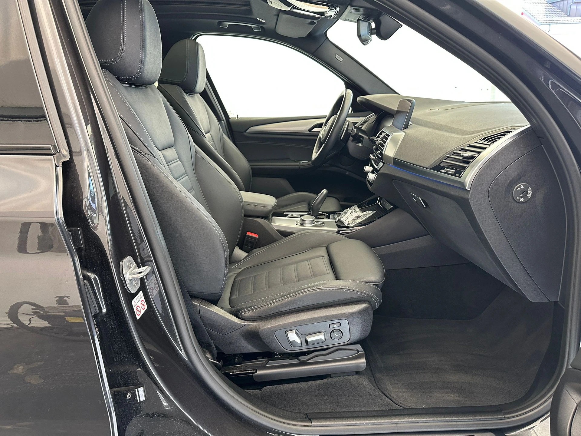 BMW X3 30e xDrive SAG-image-9