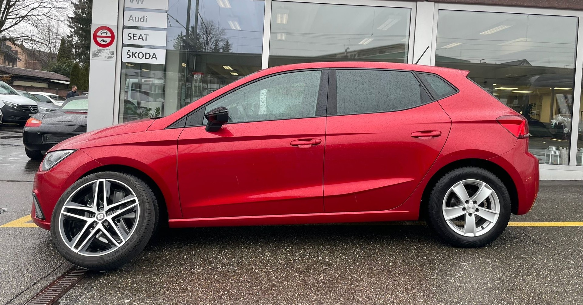 SEAT Ibiza 1.0 EcoTSI FR DSG | CH-Fahrzeug | ACC | Navi | Keyless | LED | 8-fach bereift-image-0