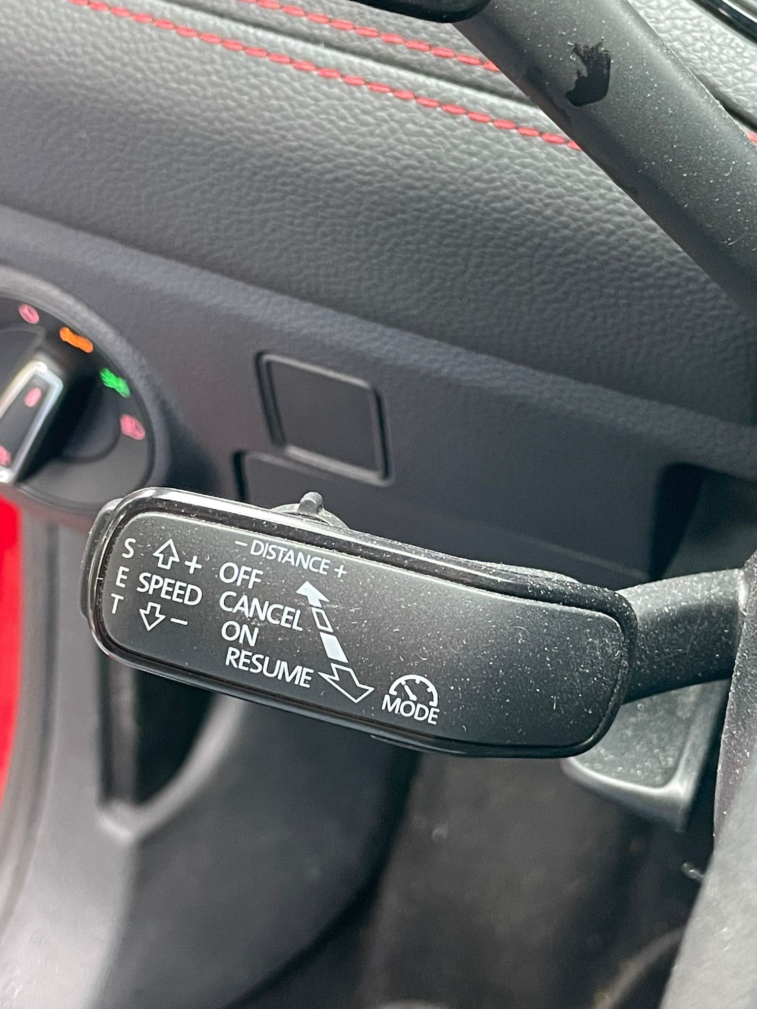 SEAT Ibiza 1.0 EcoTSI FR DSG | CH-Fahrzeug | ACC | Navi | Keyless | LED | 8-fach bereift-image-6