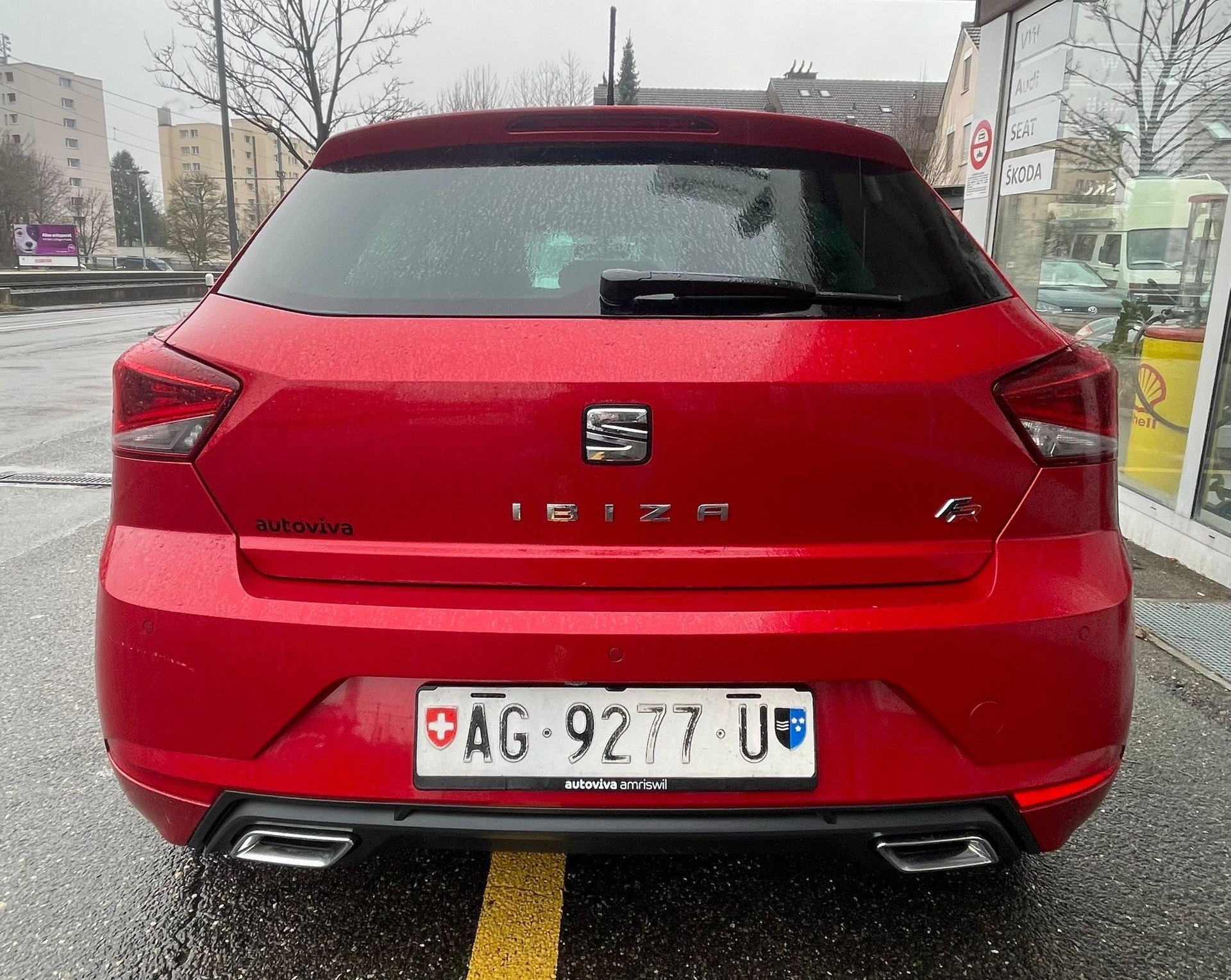 SEAT Ibiza 1.0 EcoTSI FR DSG | CH-Fahrzeug | ACC | Navi | Keyless | LED | 8-fach bereift-image-2