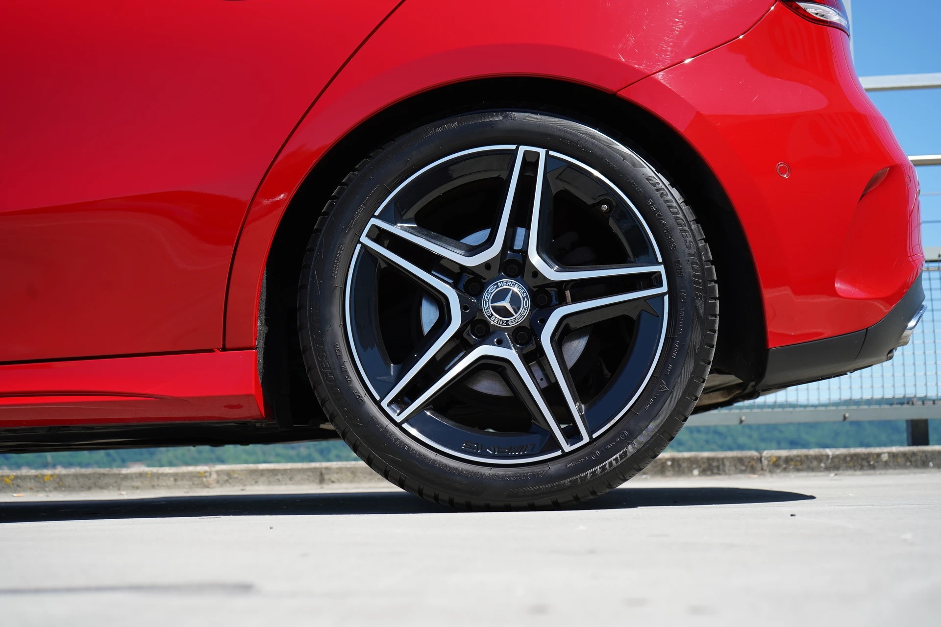 MERCEDES-BENZ A 200 d AMG LINE NIGHT 8G-DCT l 150 PS-image-19