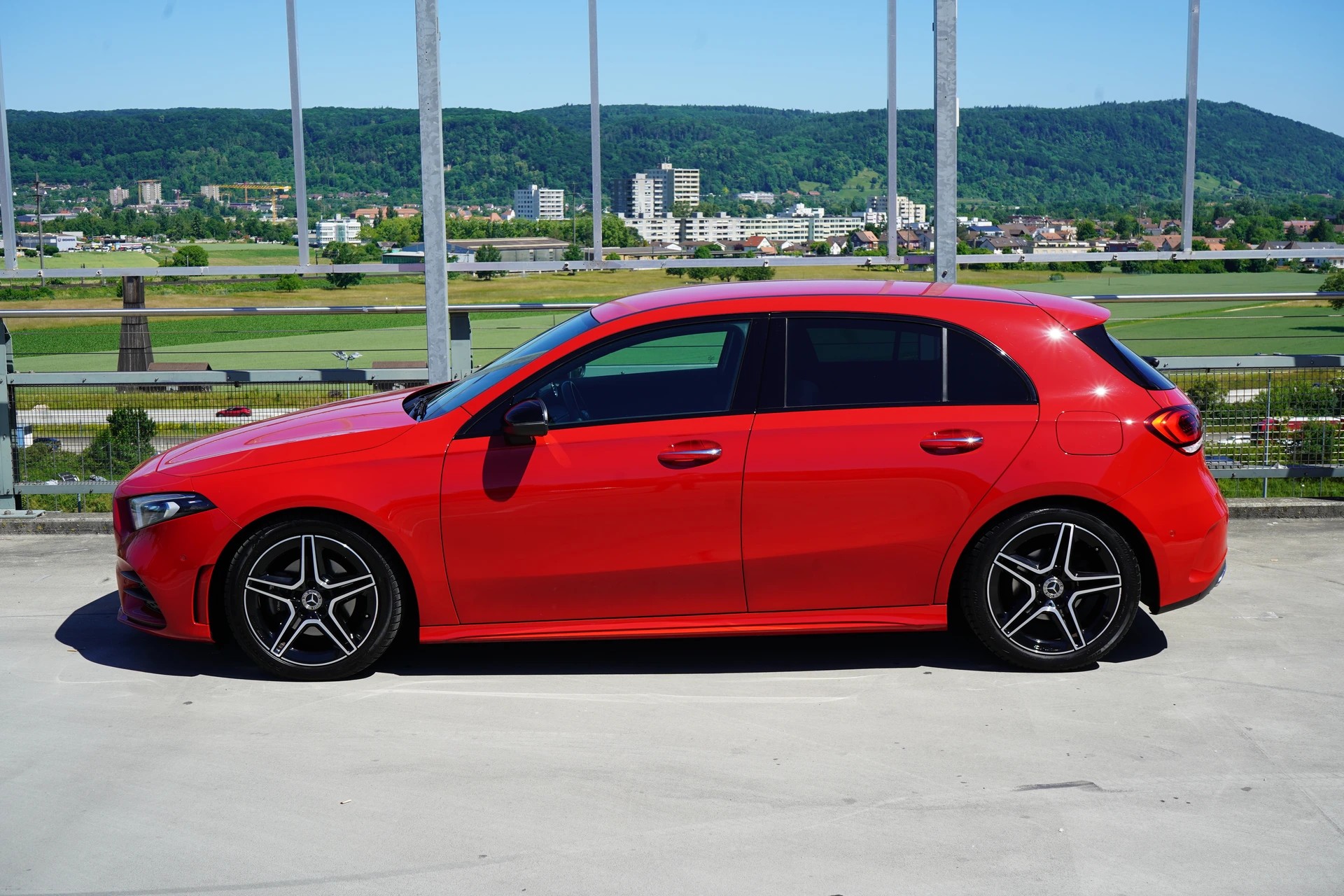 MERCEDES-BENZ A 200 d AMG LINE NIGHT 8G-DCT l 150 PS-image-4