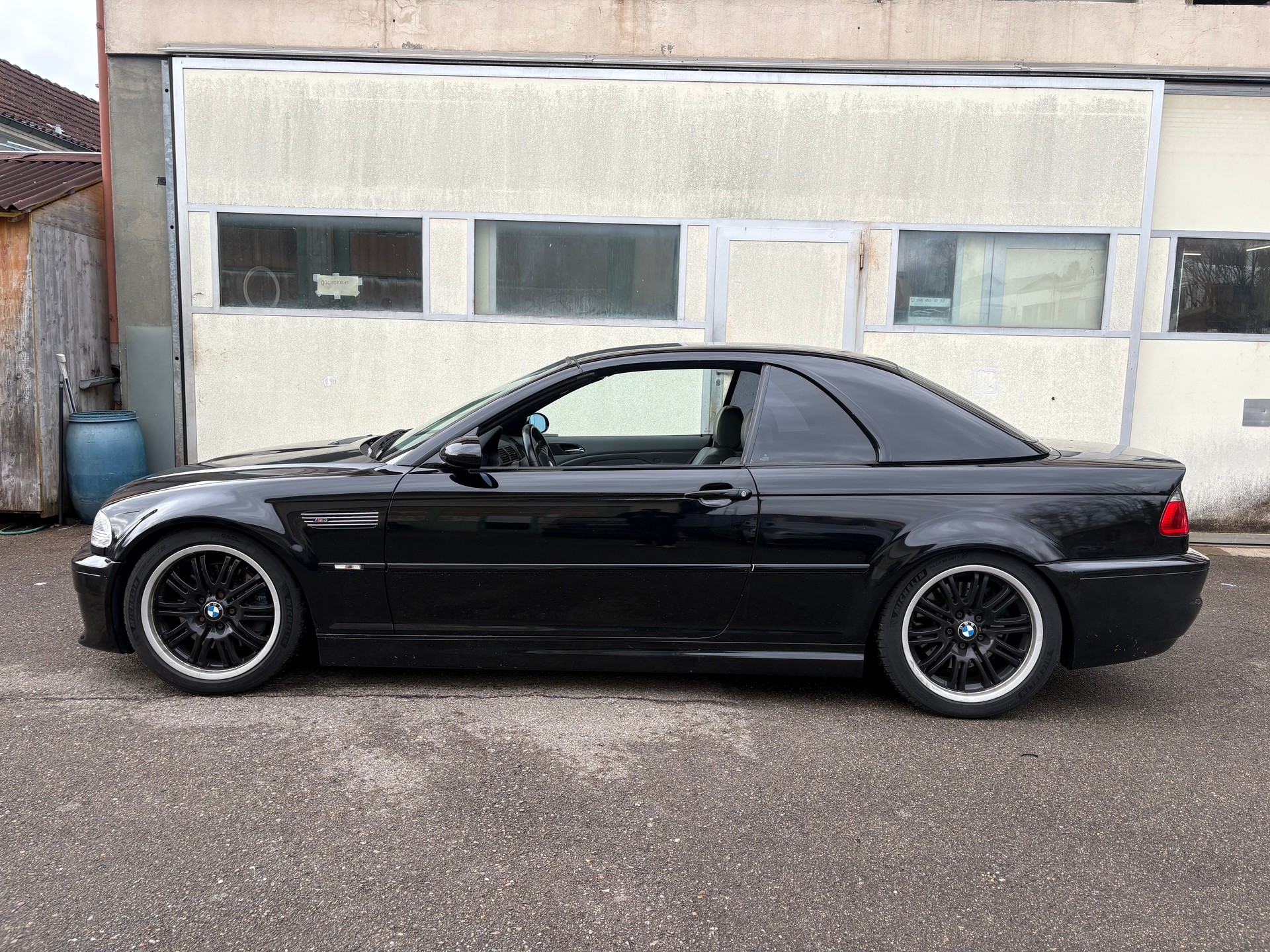 BMW M3 Cabriolet-image-2