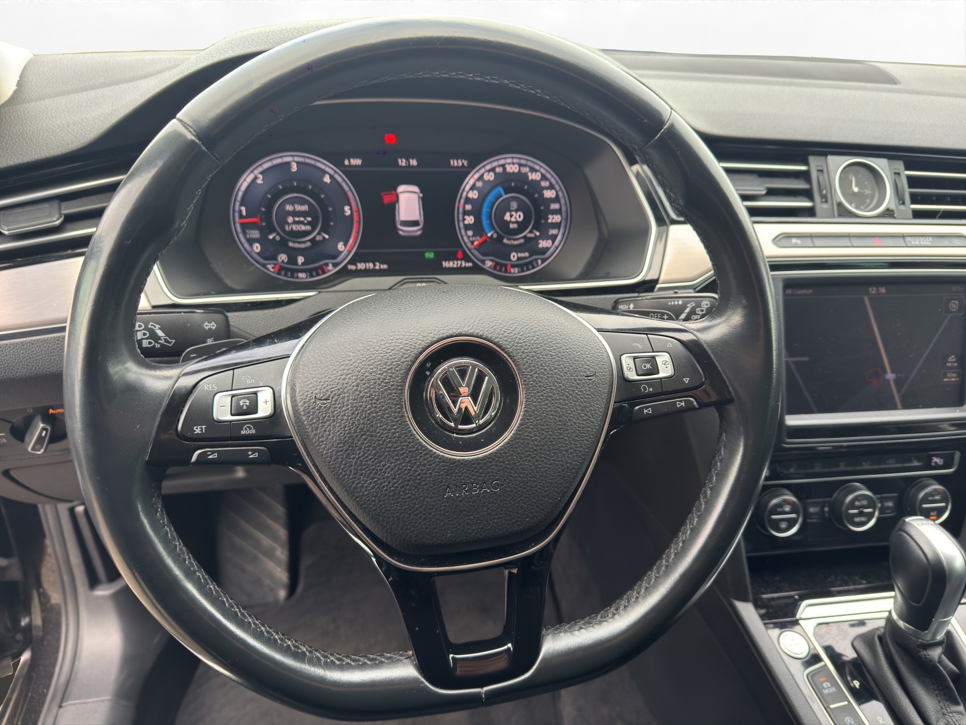 VW Passat Variant 2.0 TDI BMT Highline DSG-image-5