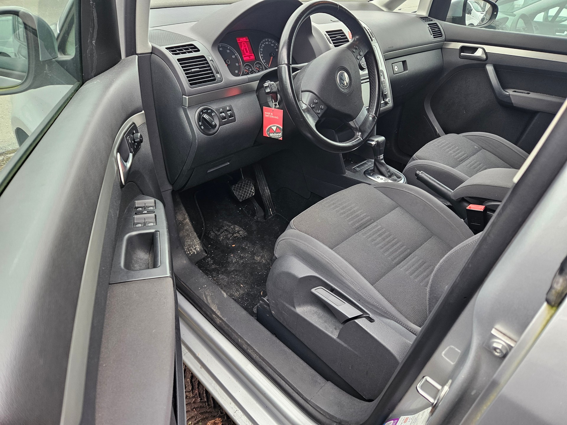VW Touran 1.4 TSI Highline DSG-image-9