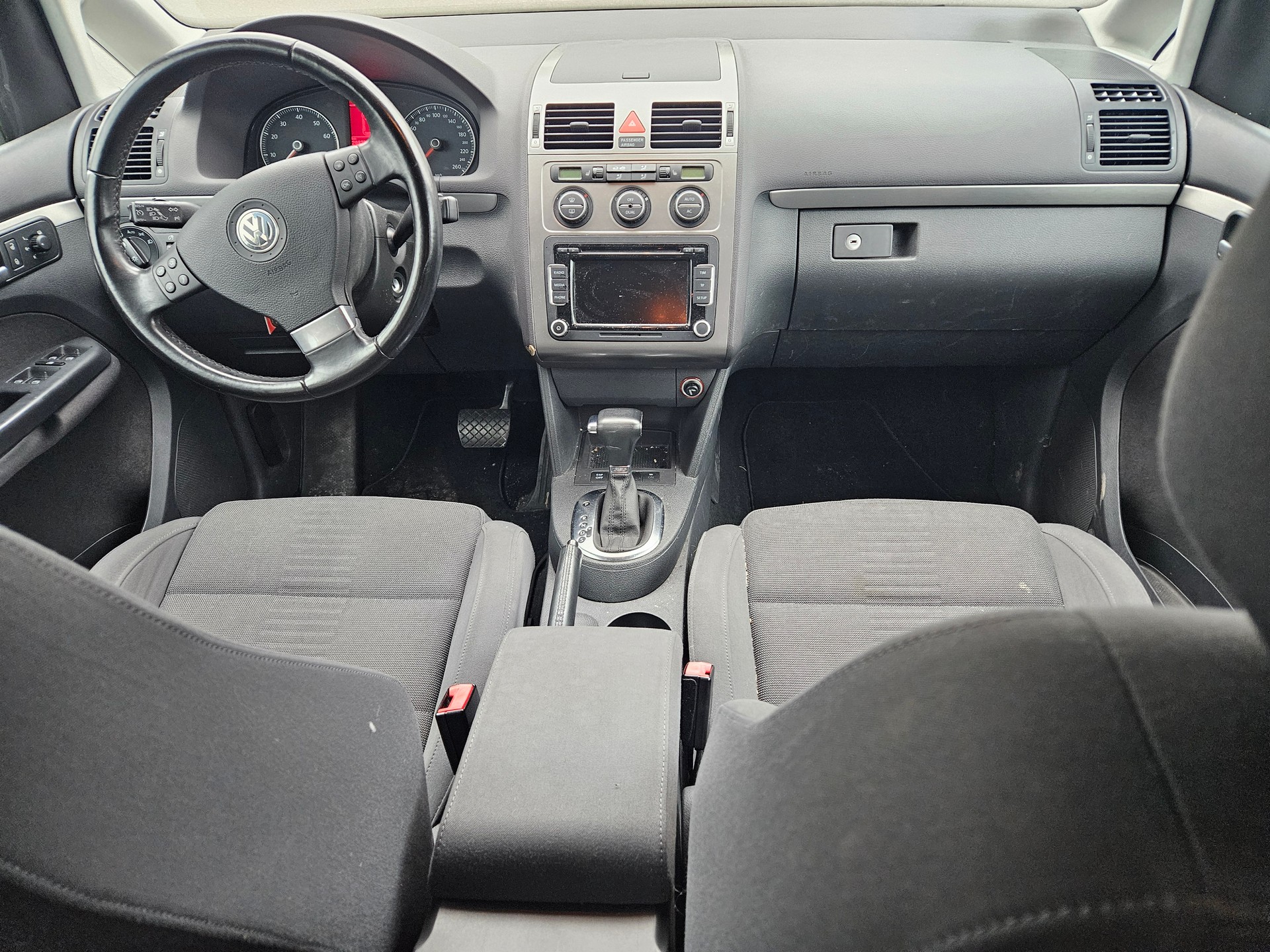 VW Touran 1.4 TSI Highline DSG-image-10