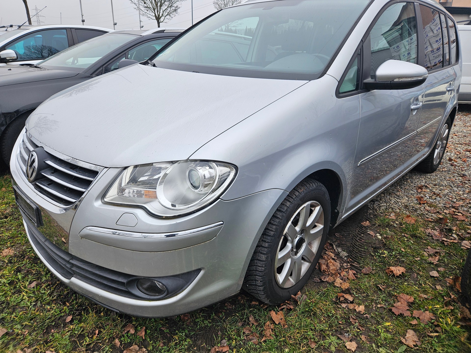 VW Touran 1.4 TSI Highline DSG-image-2