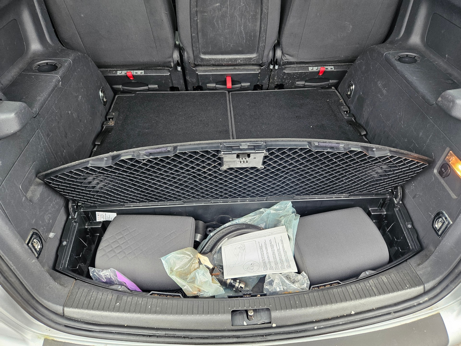 VW Touran 1.4 TSI Highline DSG-image-14