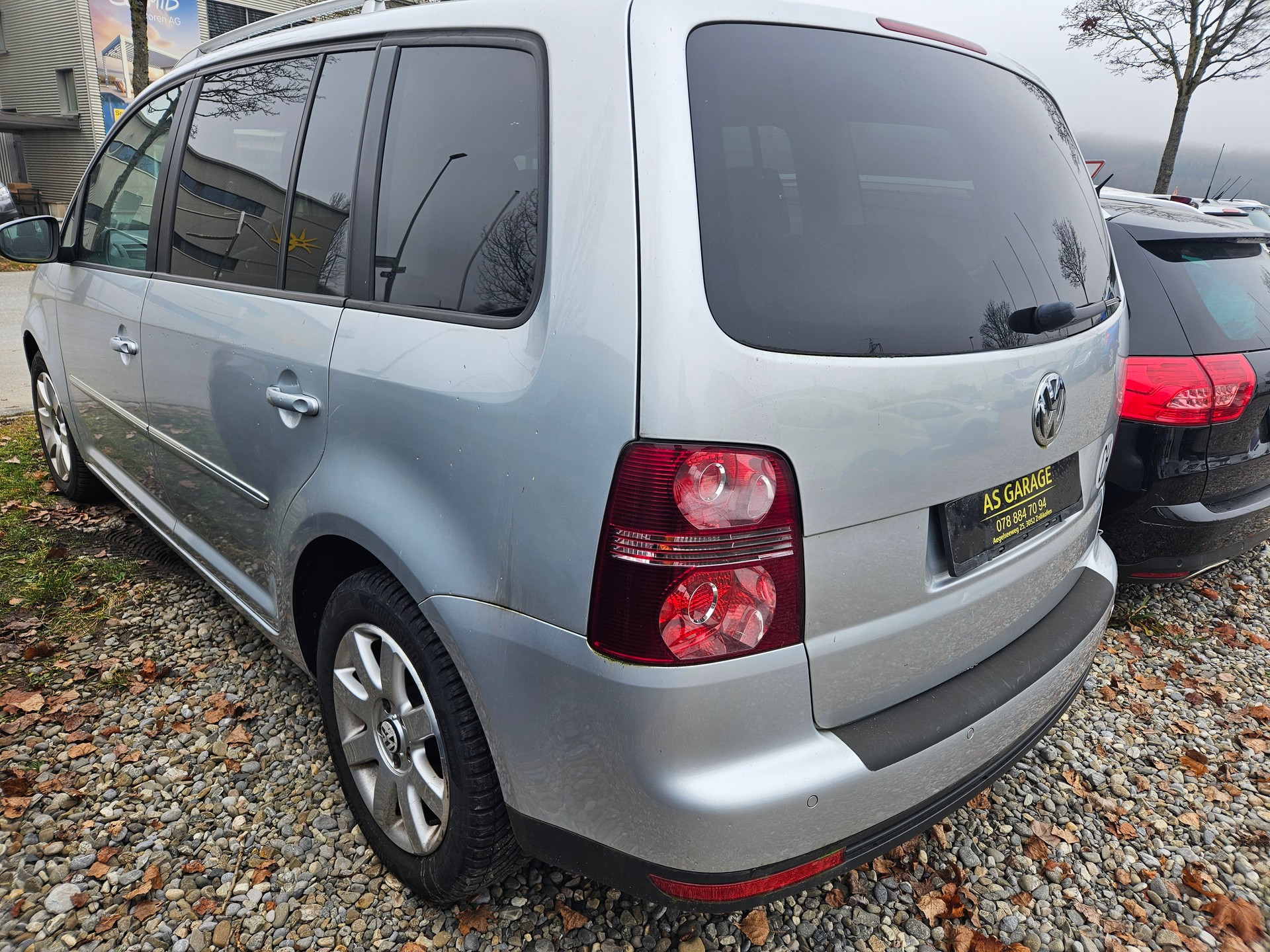 VW Touran 1.4 TSI Highline DSG-image-3