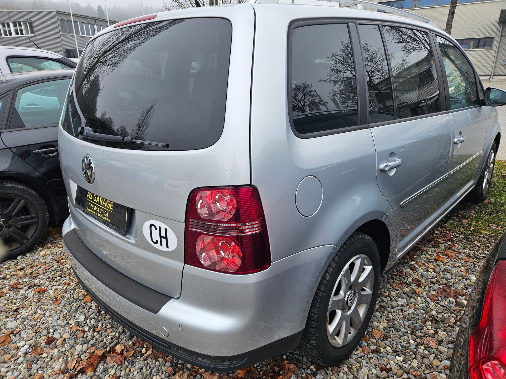 VW Touran 1.4 TSI Highline DSG-image-5