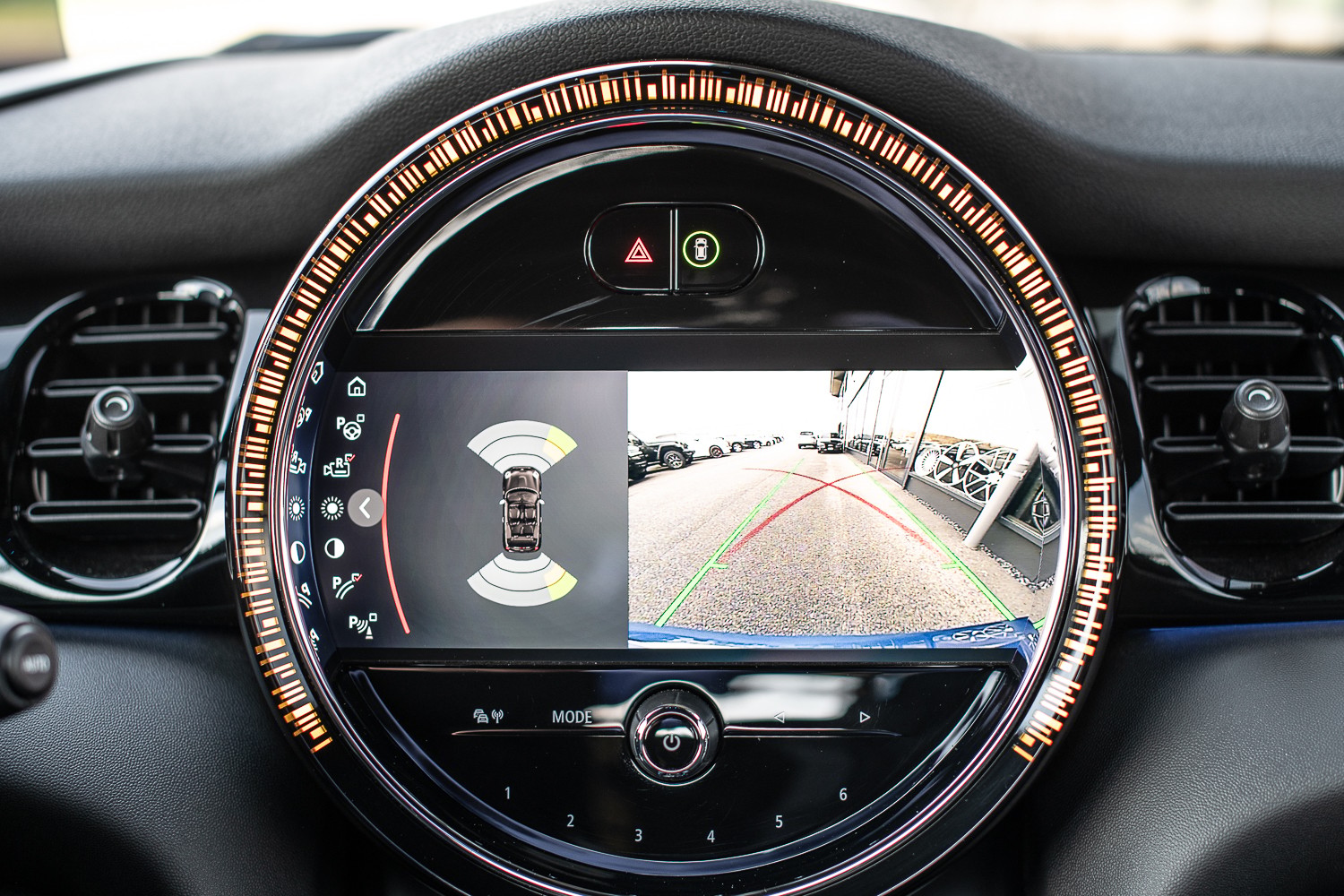 MINI Cooper JCW Cabrio Steptr.-image-24