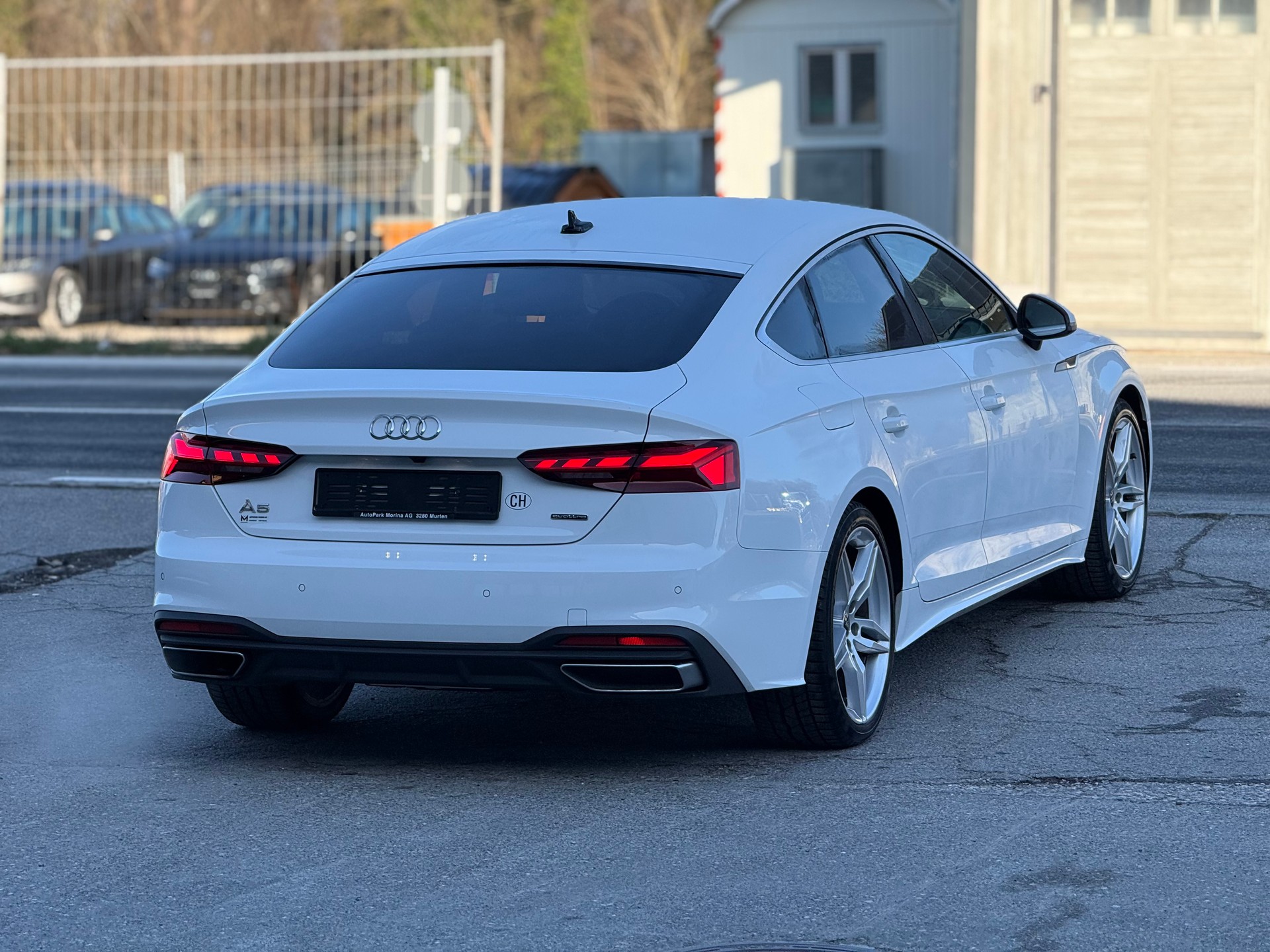 AUDI A5 Sportback 40 TDI Attraction quattro S-tronic-image-4