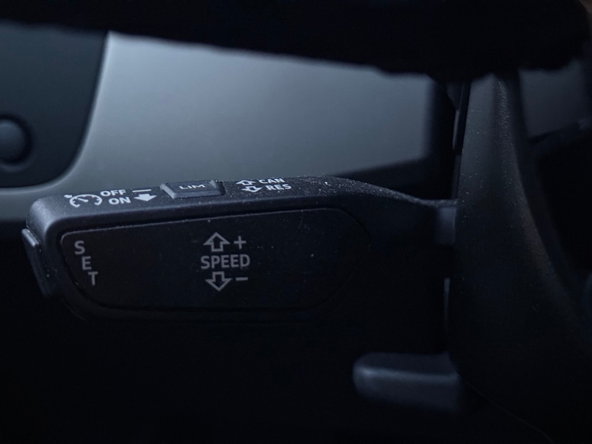 AUDI A5 Sportback 40 TDI Attraction quattro S-tronic-image-21