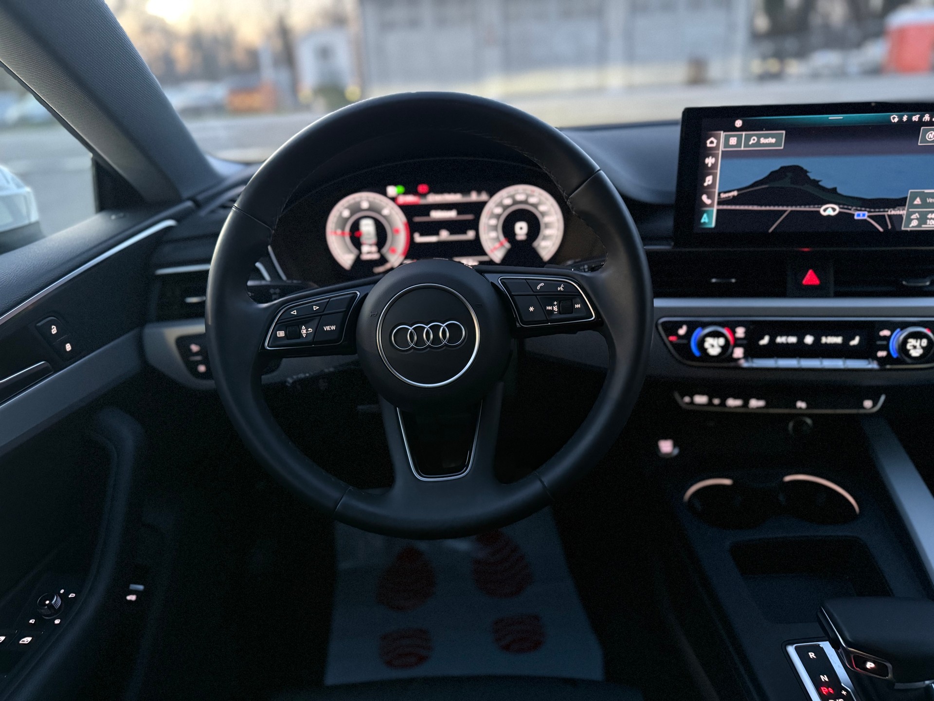 AUDI A5 Sportback 40 TDI Attraction quattro S-tronic-image-15