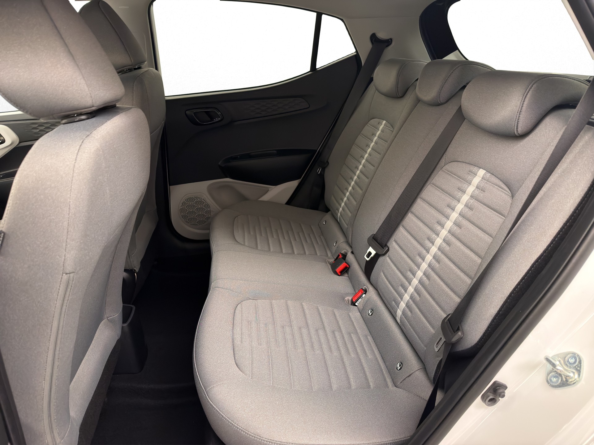 HYUNDAI i10 1.2 Vertex-image-4