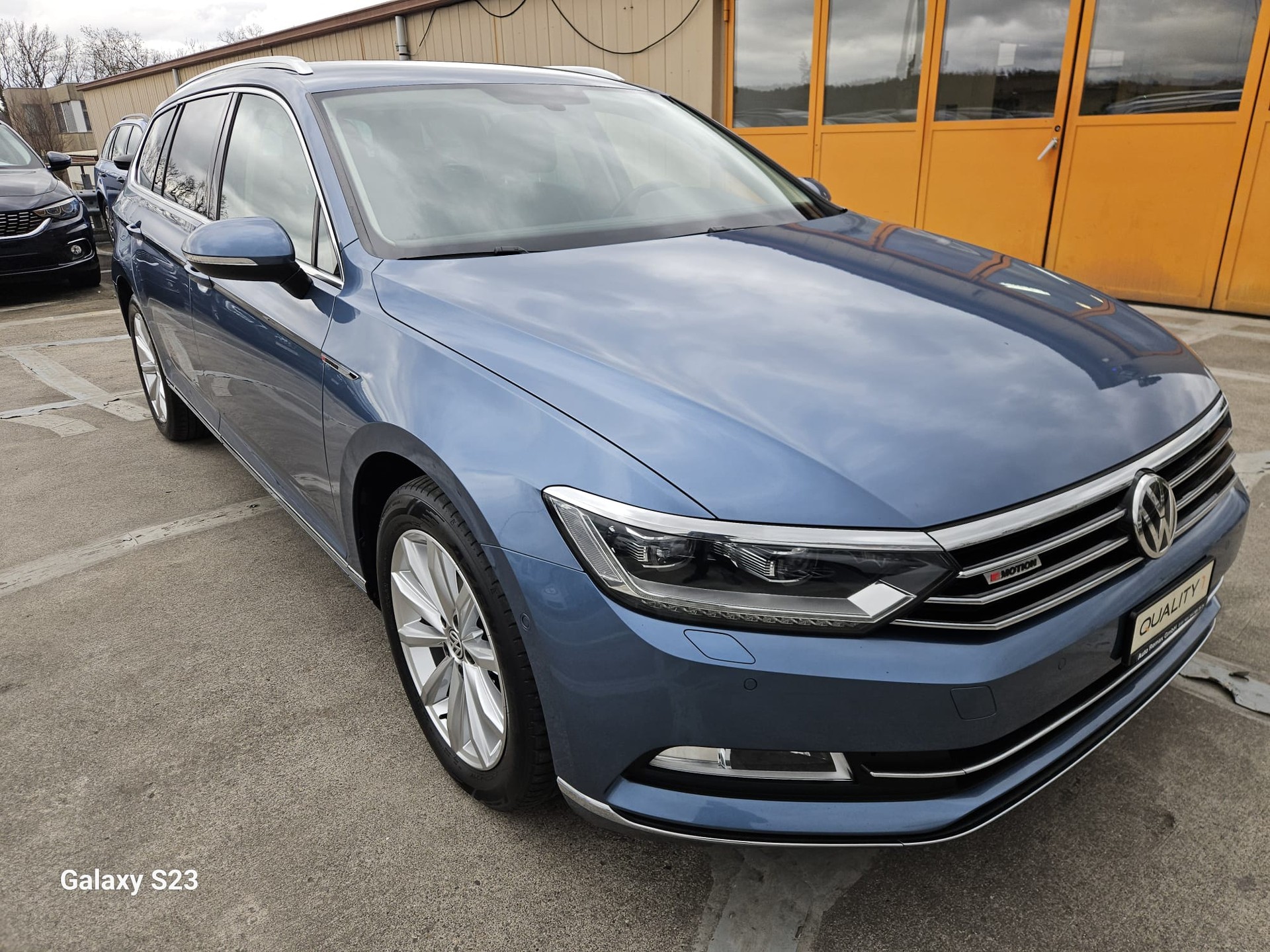 VW Passat Variant 2.0 TDI BMT Highline DSG 4Motion-image-5