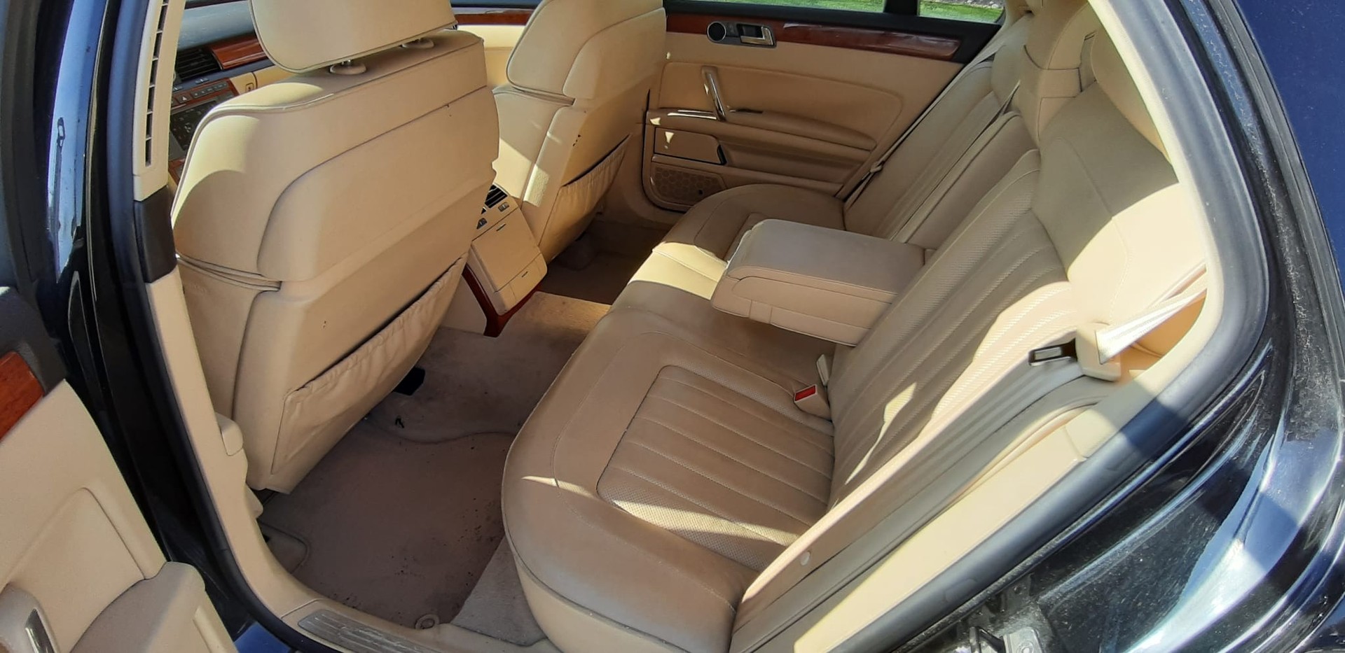 VW Phaeton 4.2 V8 4Motion Tiptronic-image-6