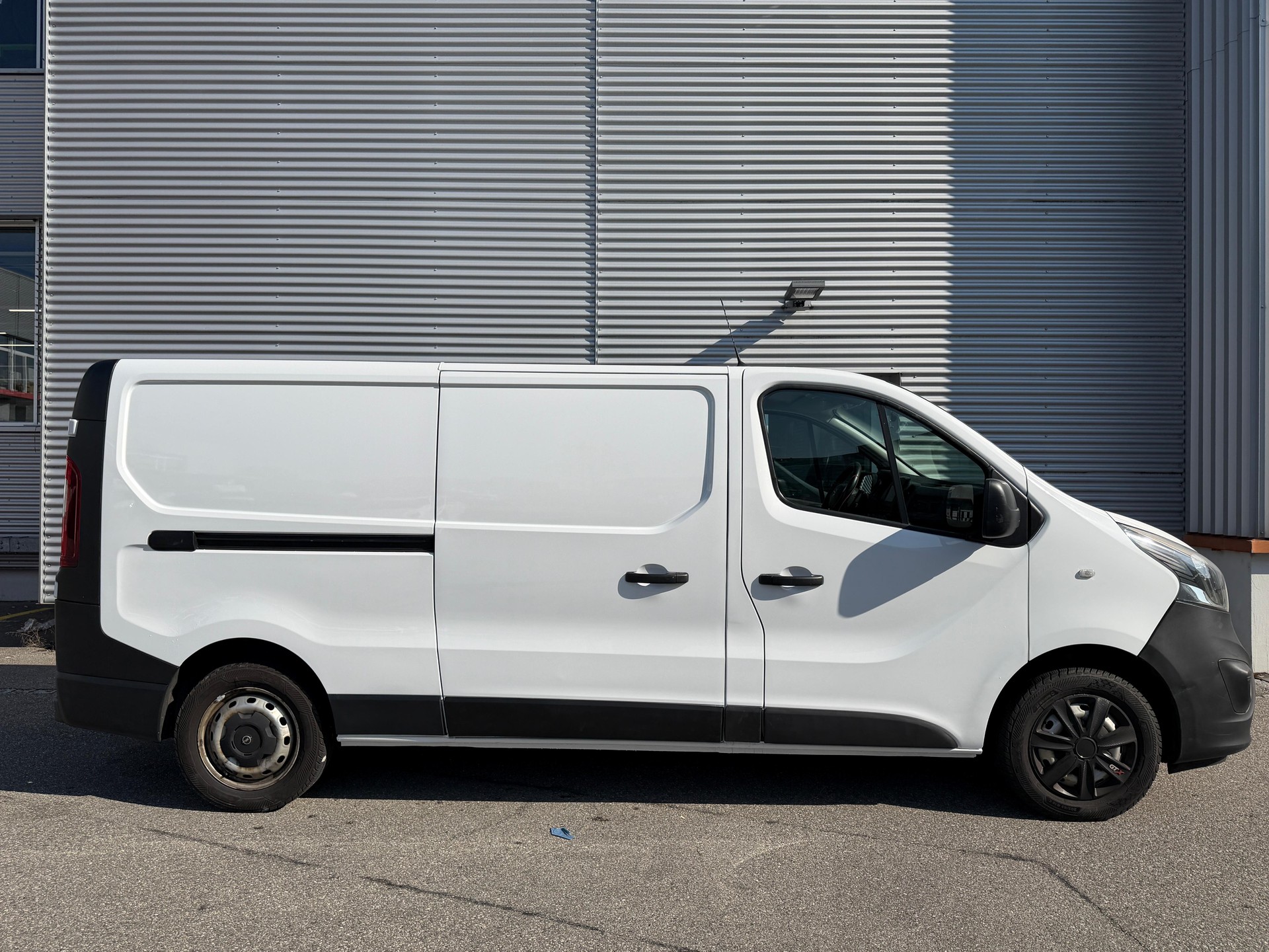 OPEL Vivaro 1.6 BiTurbo CDTI ecoFLEX 2.9t L2H1 145PS!-image-5