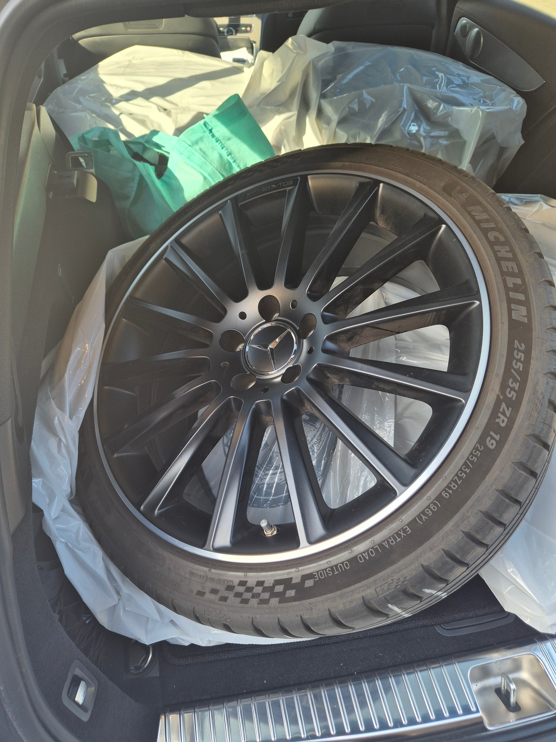 MERCEDES-BENZ C 43 AMG 4Matic 9G-Tronic-image-9