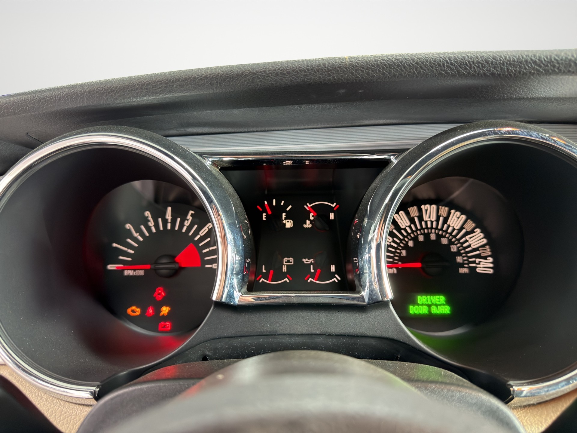 FORD MUSTANG-image-10