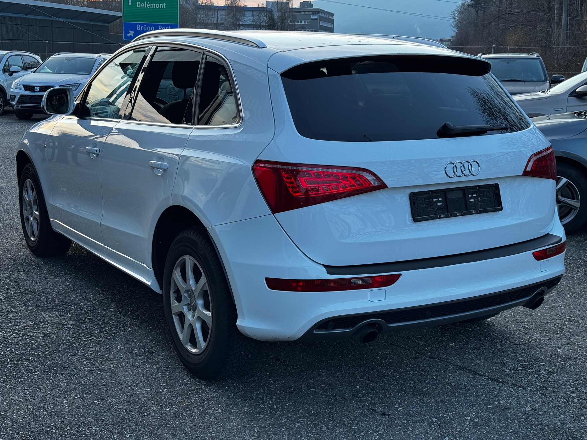 AUDI Q5 2.0 TFSI quattro S-tronic-image-5