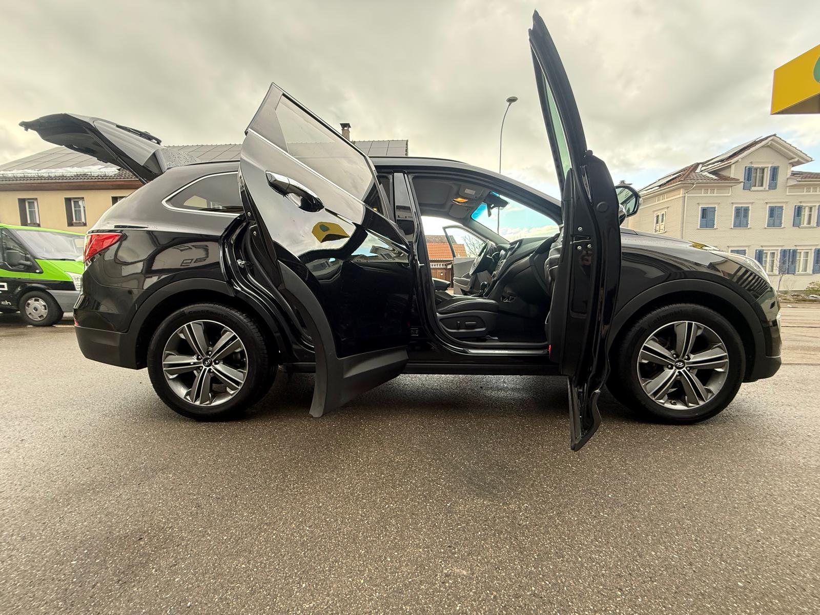 HYUNDAI Grand Santa Fe 2.2 CRDI Premium 4WD-image-6