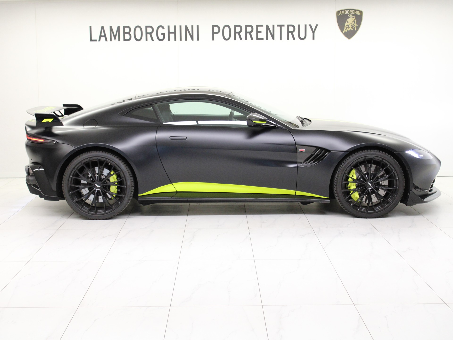 ASTON MARTIN V8 Vantage F1 Edition-image-1