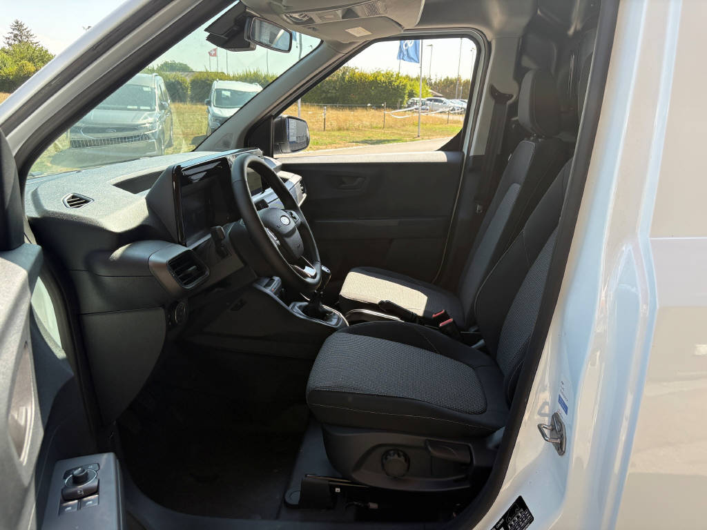 FORD Transit Courier Van 1.0 EcoBoost Trend-image-13