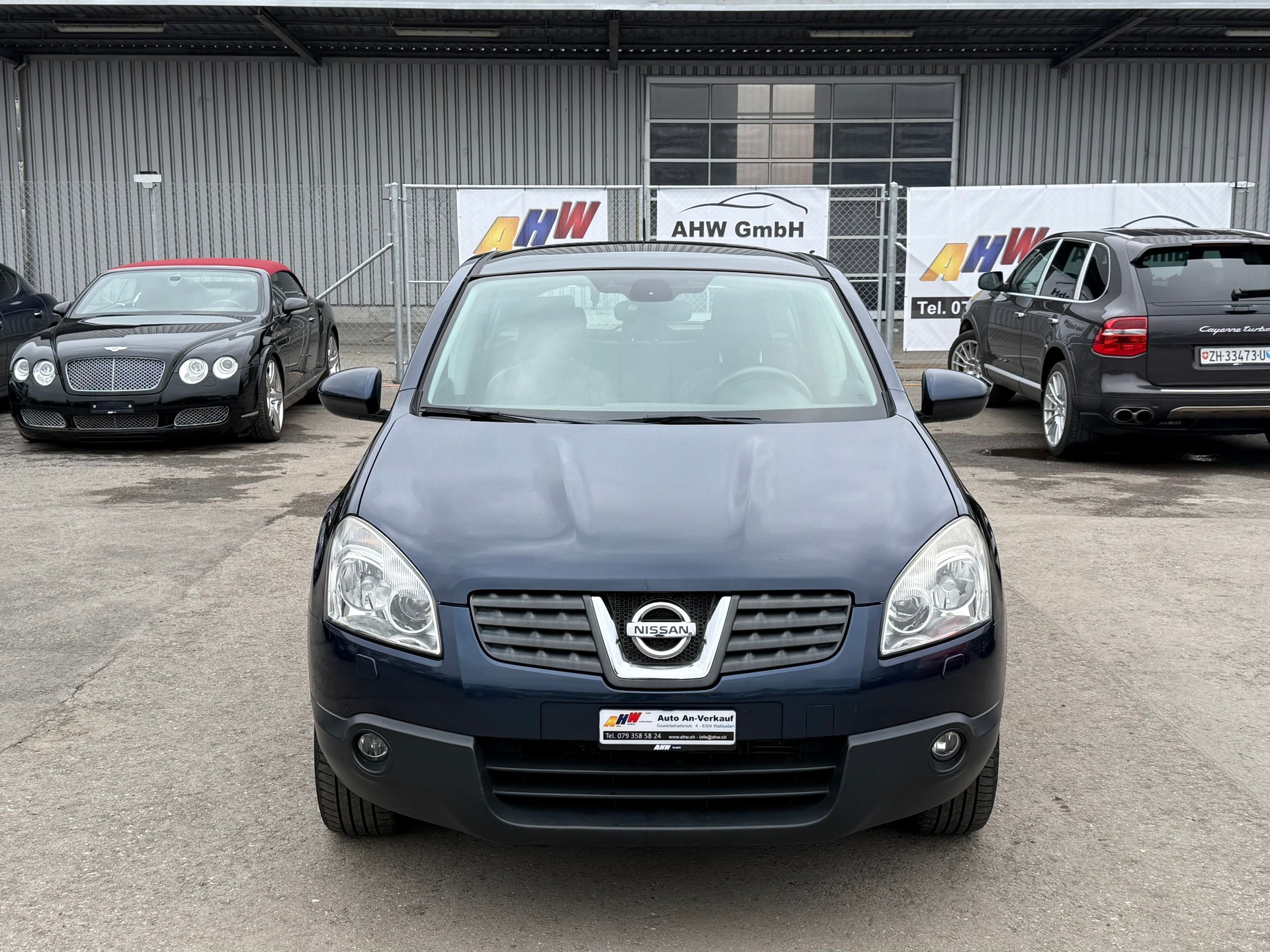 NISSAN Qashqai 2.0 4WD Lounge XTronic CVT / Frisch ab MFK / Servicegepflegt / 8-fach bereift / Leder / Panoramadach-image-1