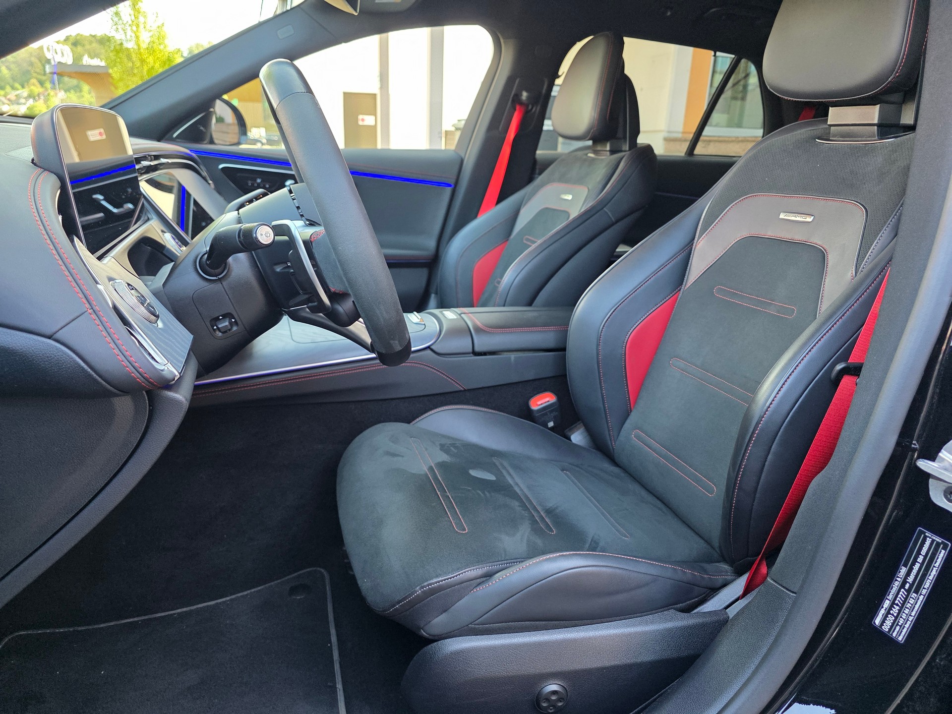 MERCEDES-BENZ E 53 Hybrid T 4Matic+ 9G-Tronic-image-12