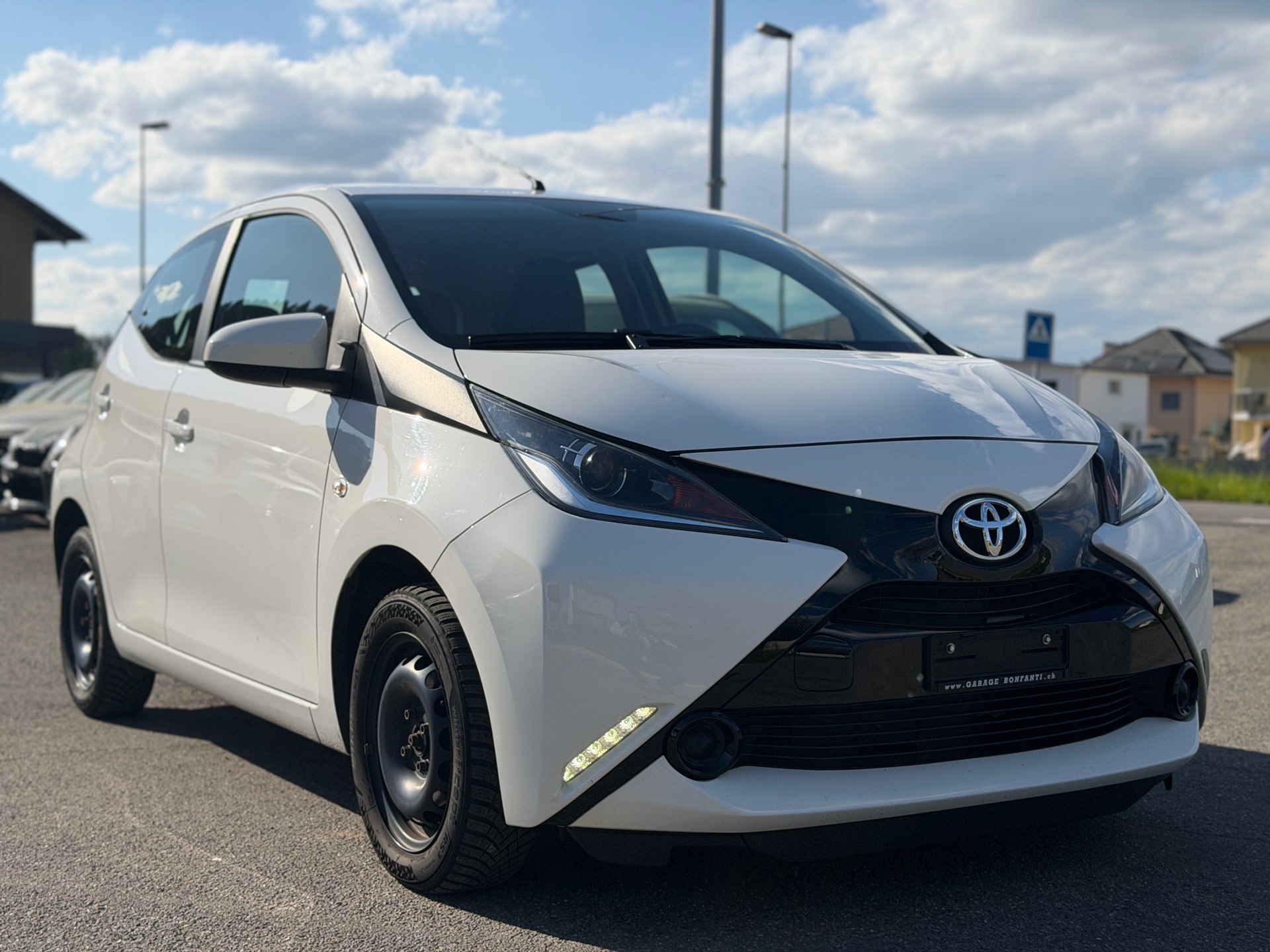 TOYOTA Aygo 1.0 VVT-i x-wave MultiMode-image-2