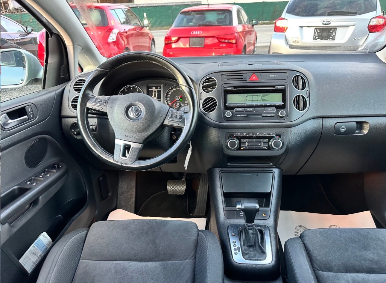 VW Golf Plus 1.4 TSI Comfortline DSG-image-12