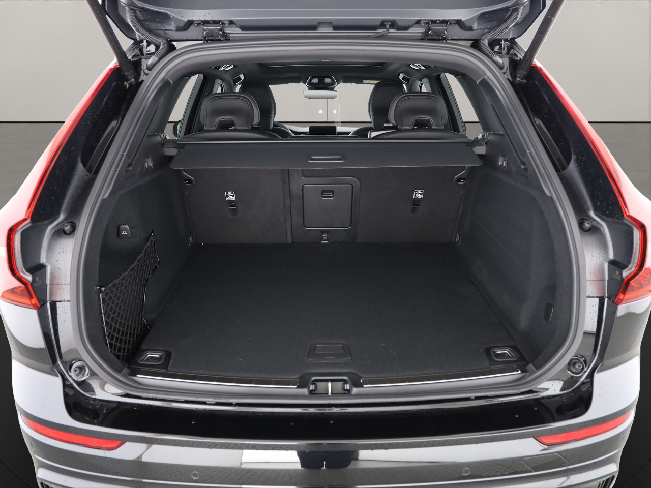 VOLVO XC60 2.0 T8 TE Black Edition eAWD-image-7