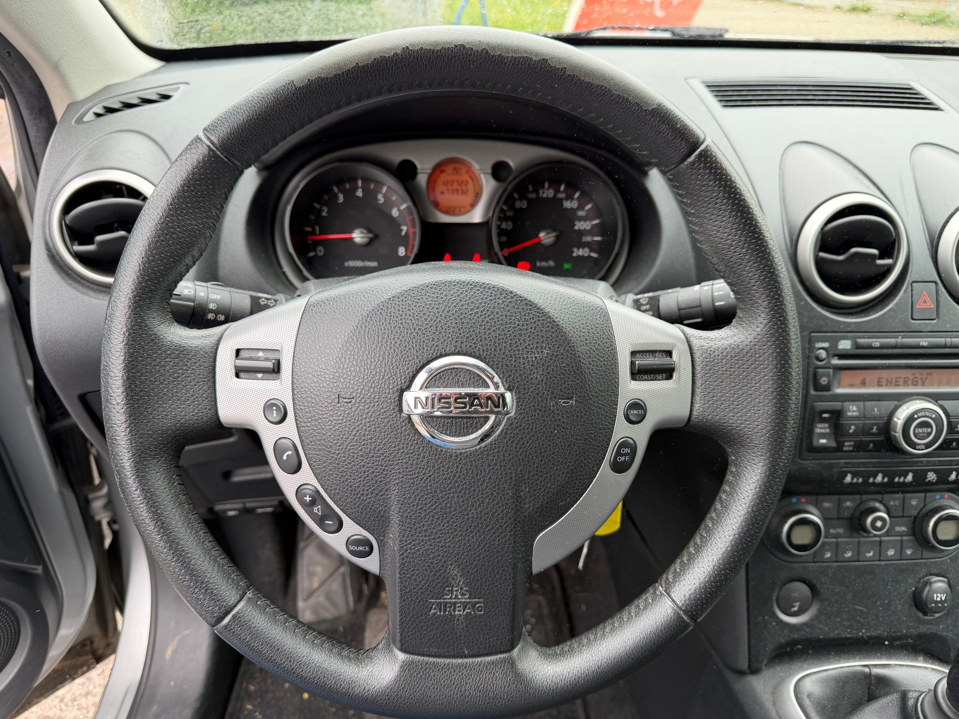 NISSAN Qashqai 2.0 acenta-image-6