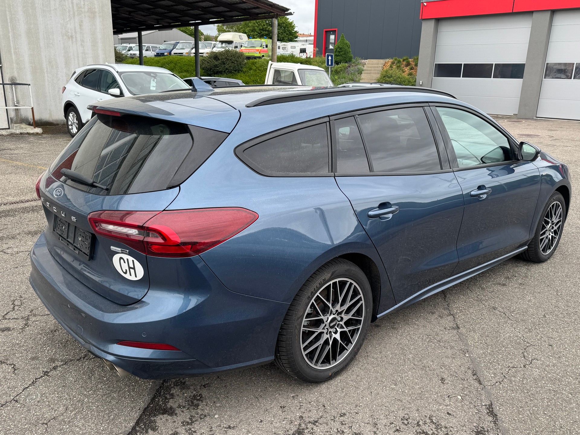 FORD Focus 1.0 SCTi ST-Line-image-2