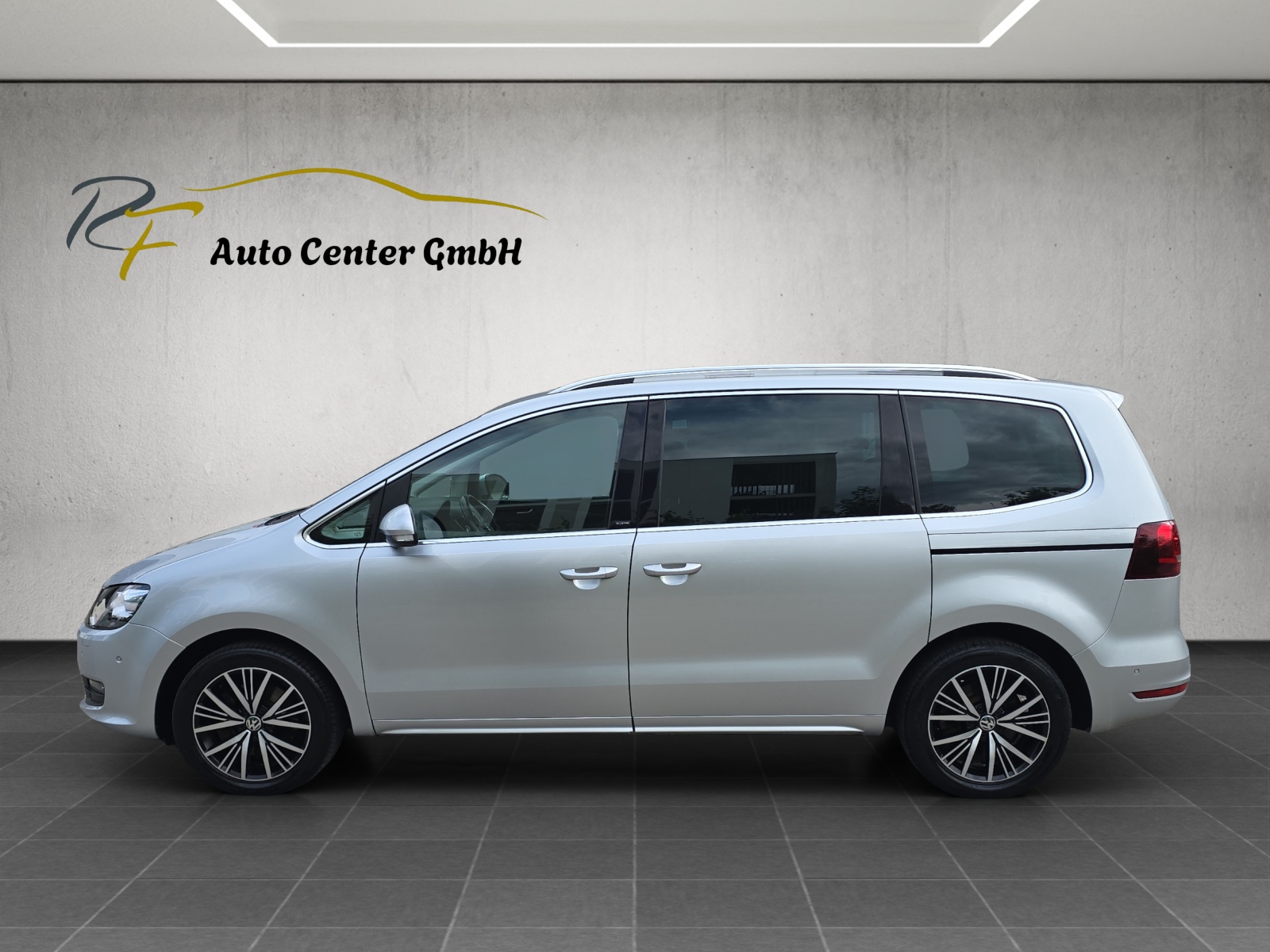 VW Sharan 2.0 TDI BMT Allstar DSG-image-3