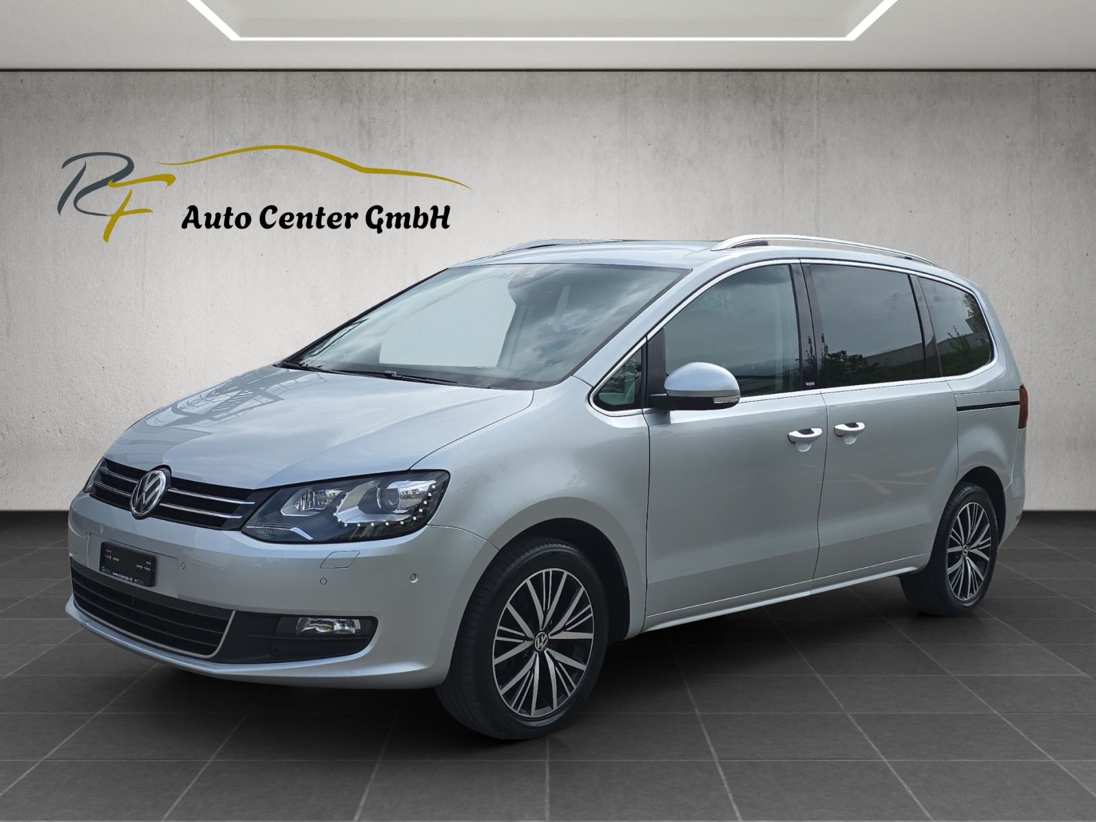 VW Sharan 2.0 TDI BMT Allstar DSG-image-1