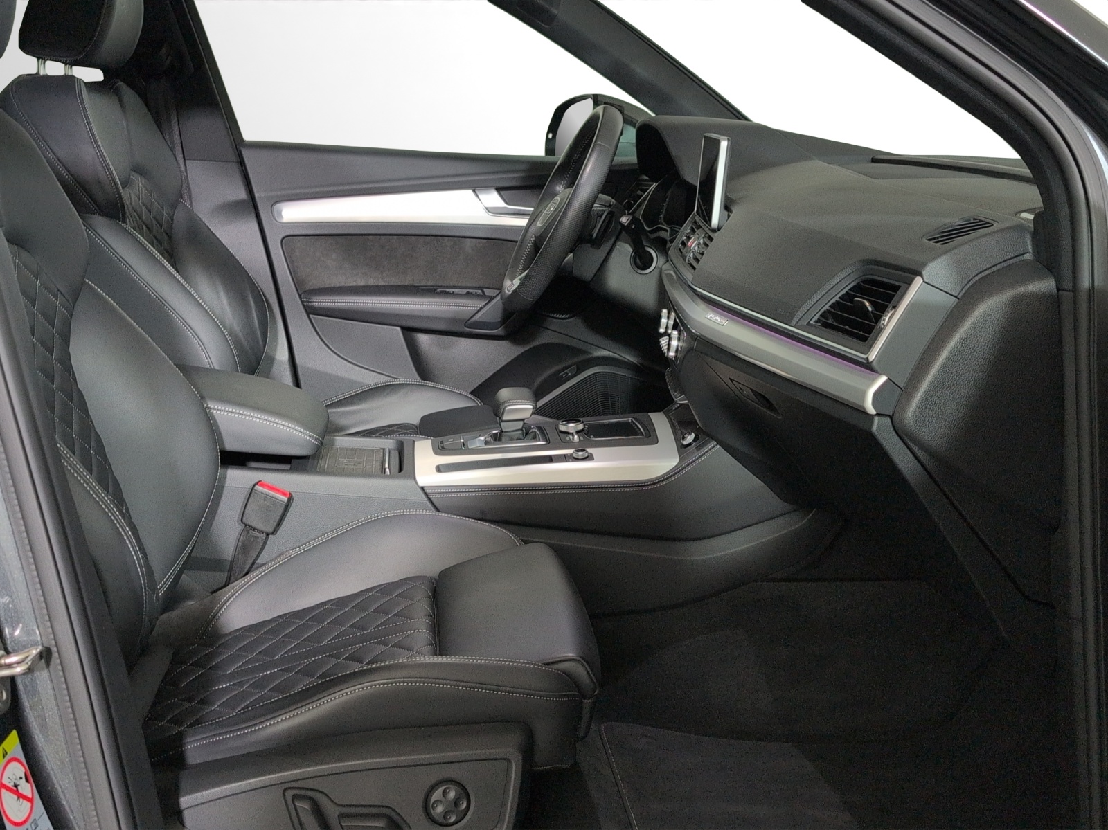 AUDI Q5 55 TFSI e quattro-image-6