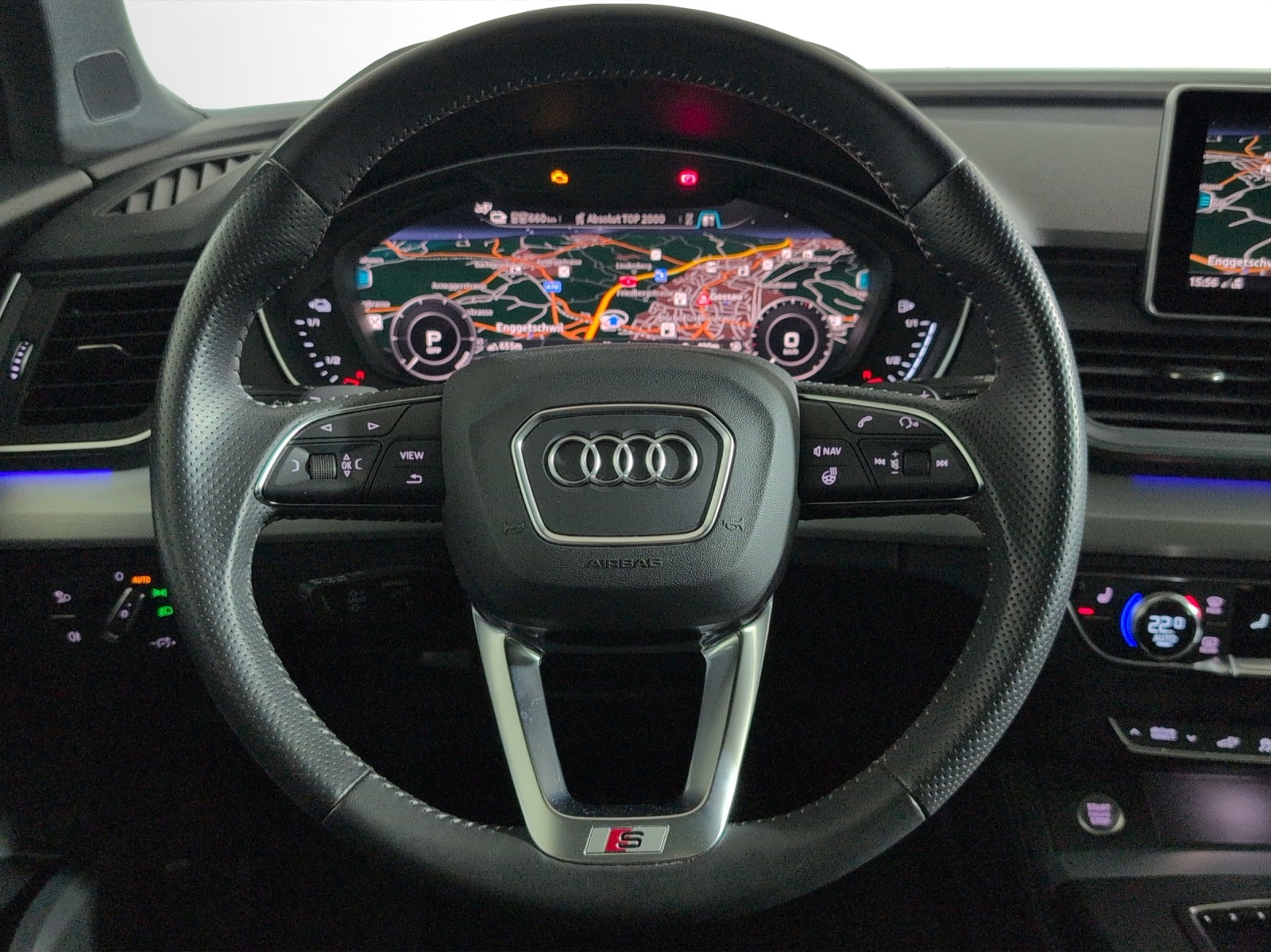 AUDI Q5 55 TFSI e quattro-image-9