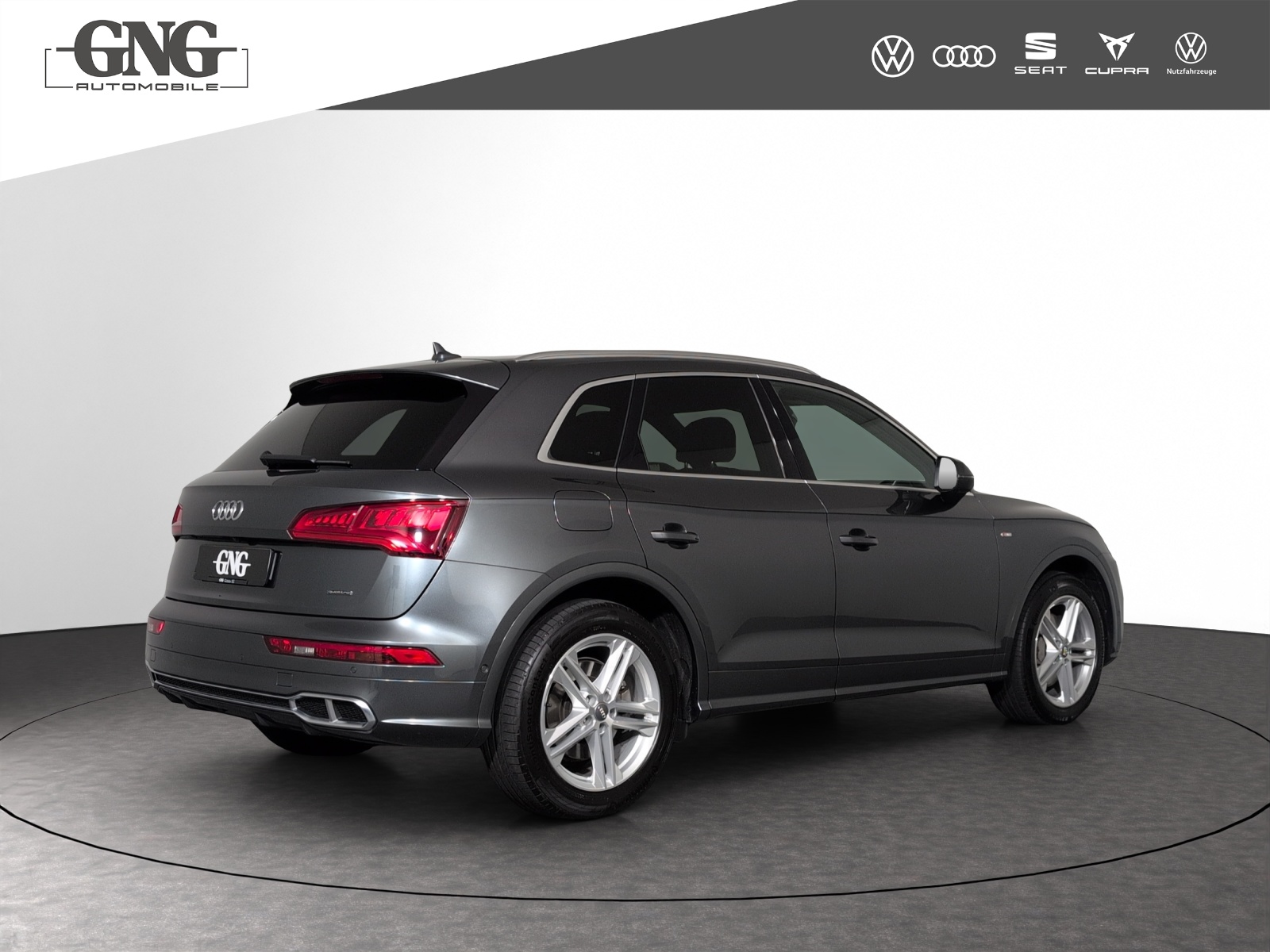 AUDI Q5 55 TFSI e quattro-image-2