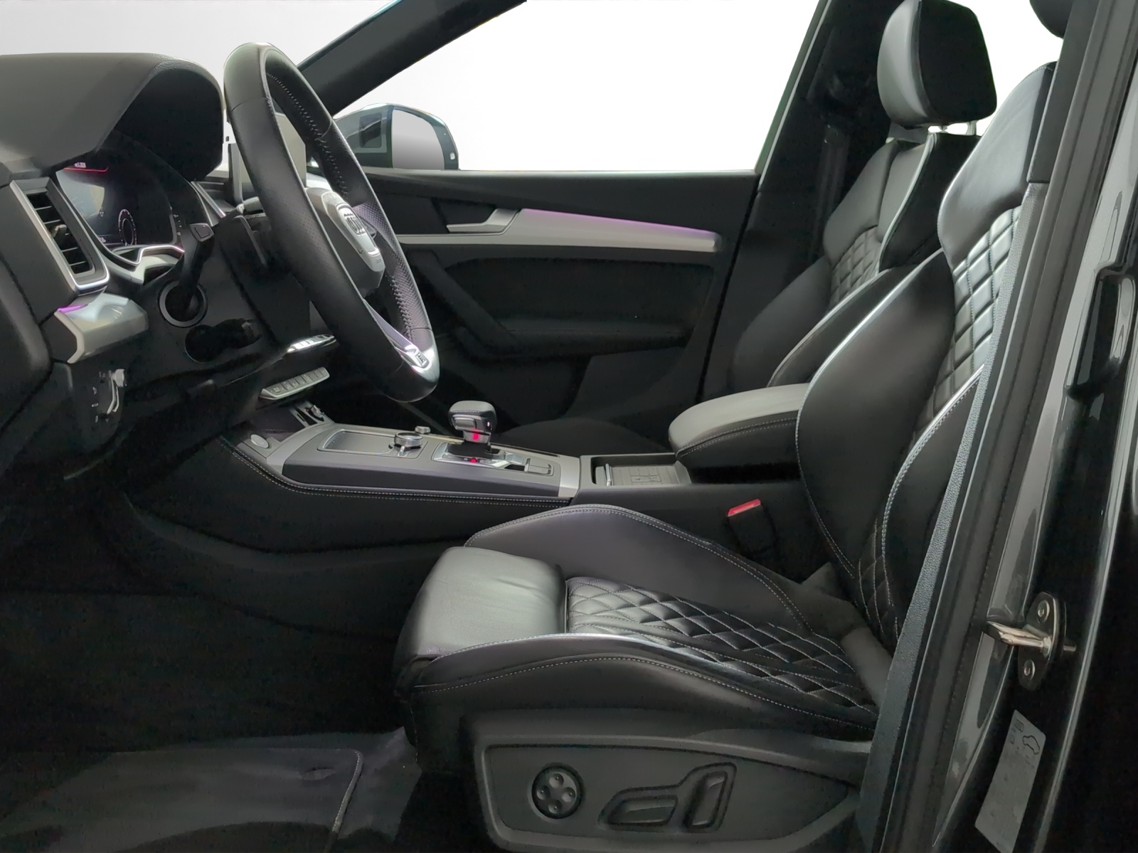 AUDI Q5 55 TFSI e quattro-image-5