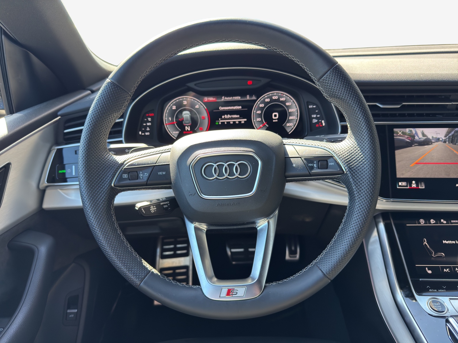 AUDI Q8 50 TDI Black Edition quattro tiptronic-image-9