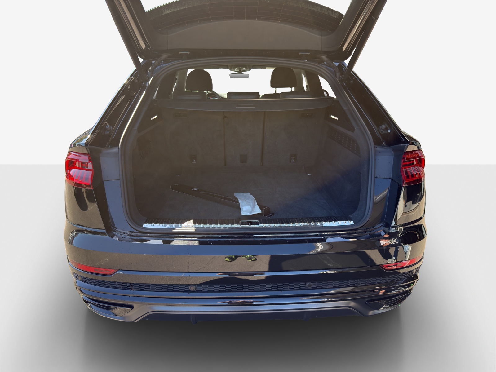 AUDI Q8 50 TDI Black Edition quattro tiptronic-image-12