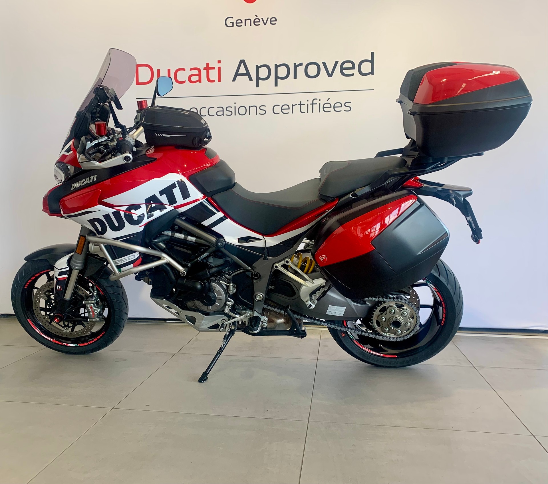 DUCATI Multistrada 1260 S-showroom-element-1