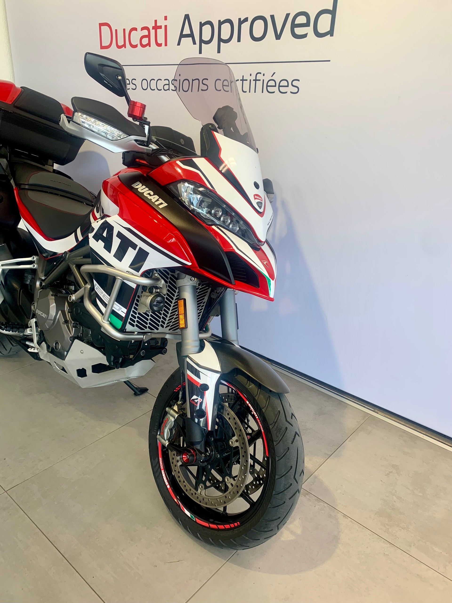 DUCATI Multistrada 1260 S-showroom-element-3