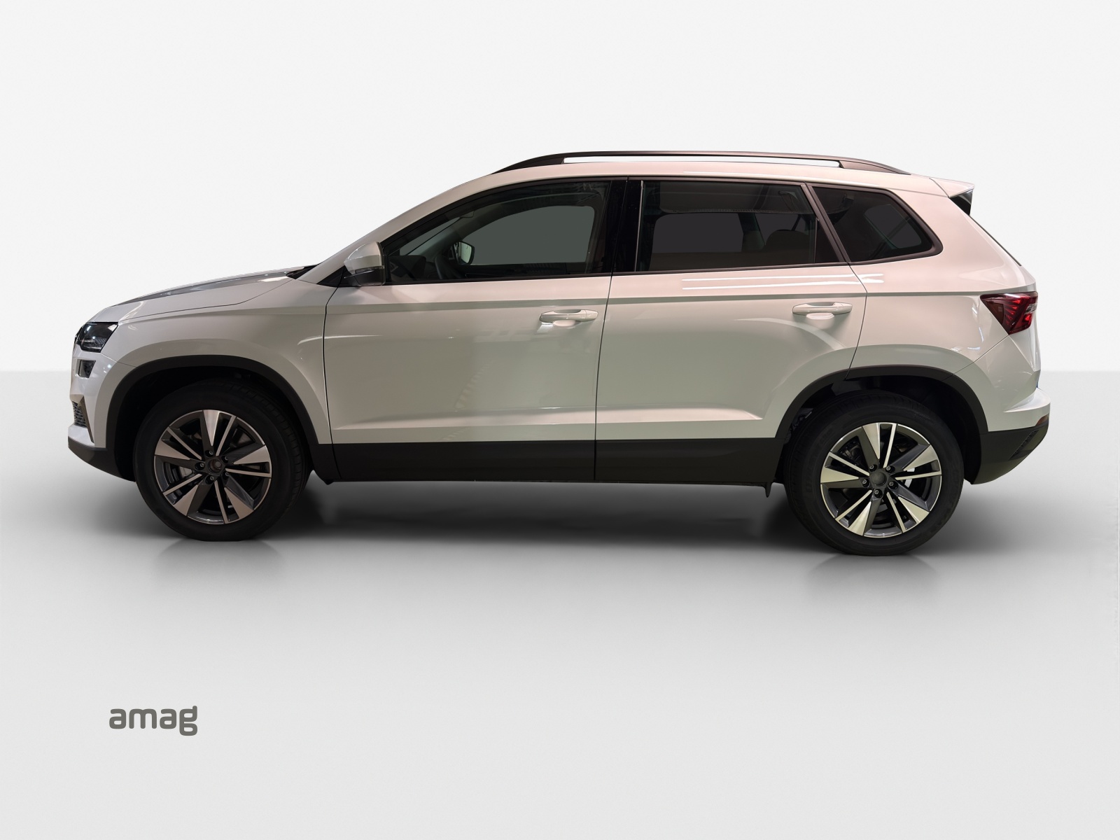 SKODA Karoq 1.5 TSI Dynamic DSG-image-1
